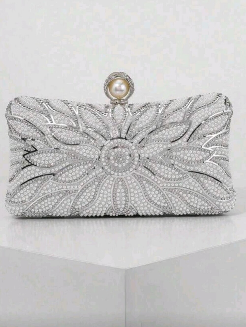 BRAND NEW ** Crystal Embellished Silver Floral Clutch